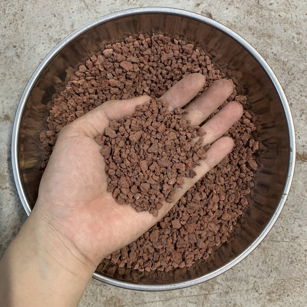 Đá Nham Thạch  ĐỎ/ĐEN Chuyên trang trí bể cá, sen đá.