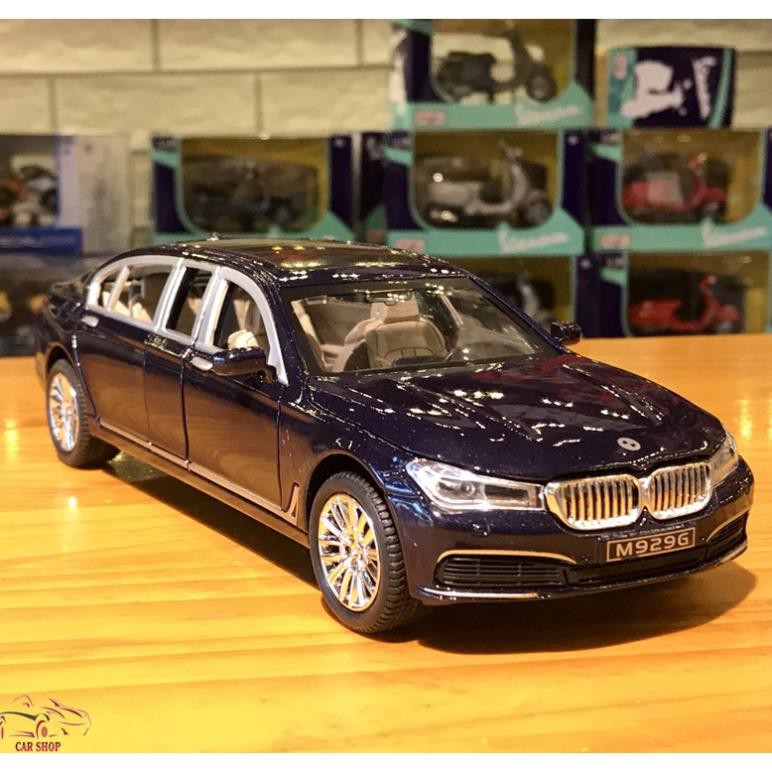 Xe mô hình ô tô siêu xe BMW 760Li hãng XLG tỉ lệ 1:24 màu xanh