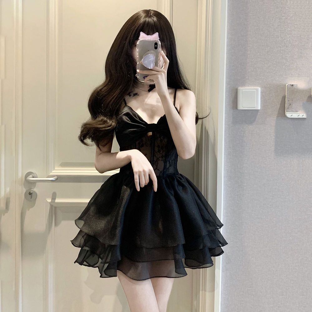 Đầm Hai Dây Phối Ren Thắt Nơ Nhấn Eo Nhỏ Nhắn Phong Cách Pháp