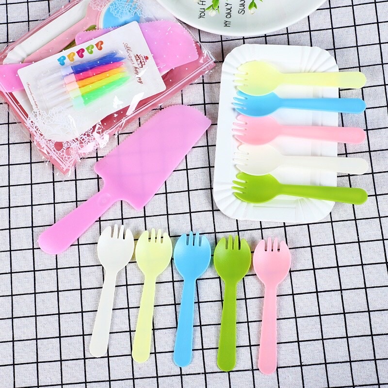 Bộ set 10c đĩa, dĩa, dao, nến ăn bánh kem sinh nhật màu pastel an toàn