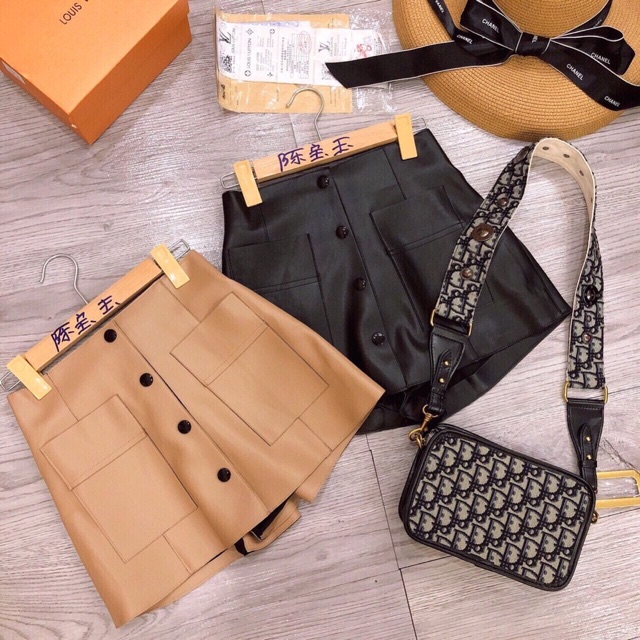 CHÂN VÁY DA TÚI HỘP KHUY BẤM | BigBuy360 - bigbuy360.vn