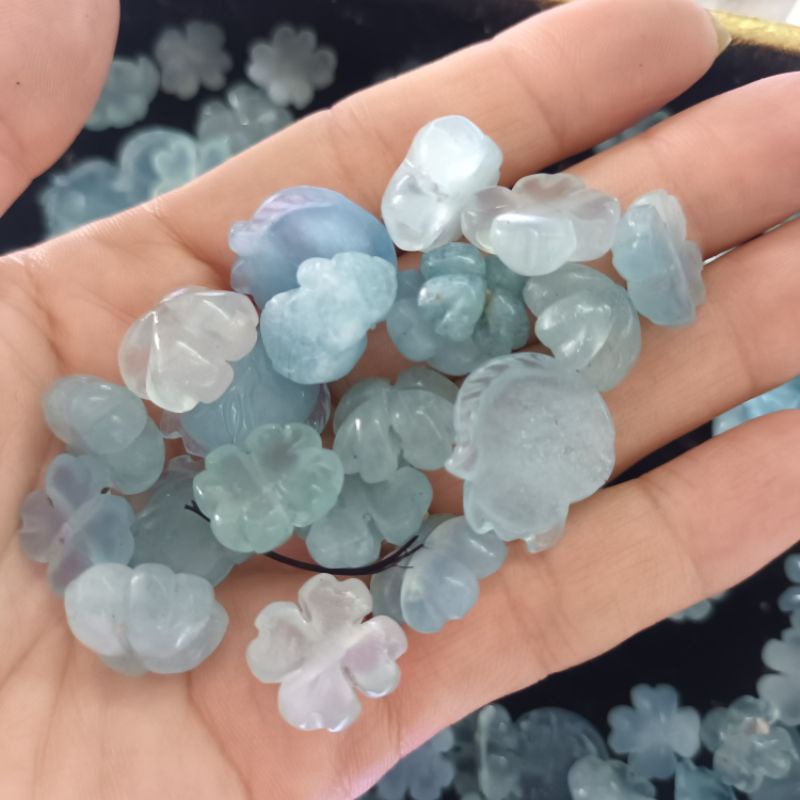 mặt 4 lá xanh dương may mắn hạnh phúc giữ tài lộc cho mệnh mộc thủy