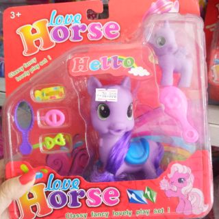 2 chú ngựa poni