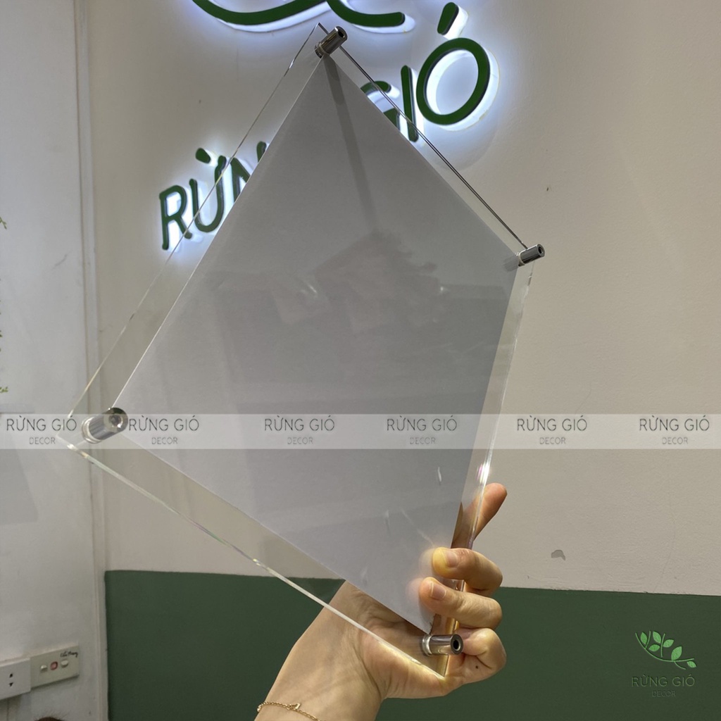Khung bằng khen A4 MICA Tràn TREO TƯỜNG trong suốt, chất liệu mica acylic, 4 vít treo inox, để vừa giấy ảnh 21x30cm