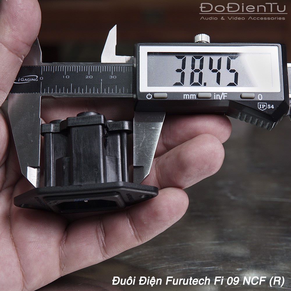 Đuôi Điện Inlet Furutech Fi 09