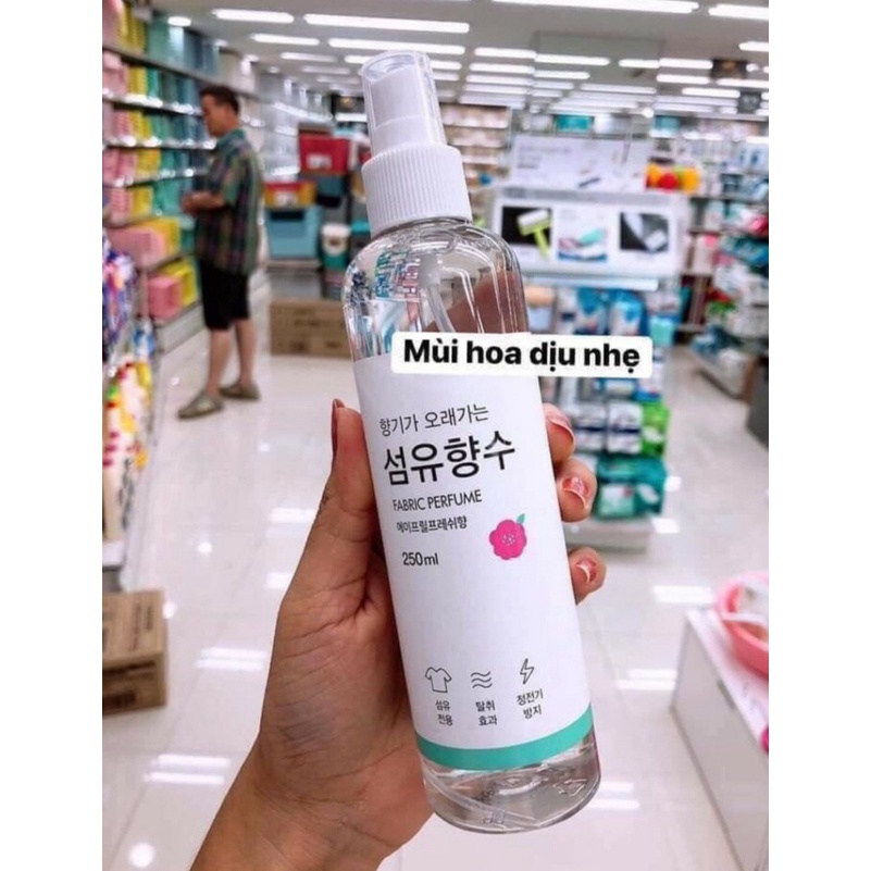 Xịt thơm quần áo Daiso Fabric Perfume Hàn Quốc 250ml - mylysstoredn