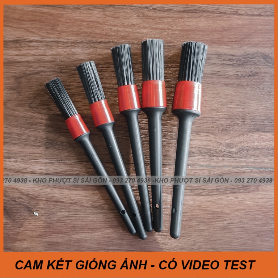 Chổi cọ rửa xe cán nhựa đen đa năng - Bộ chổi lông heo vệ sinh xe máy tiện lợi