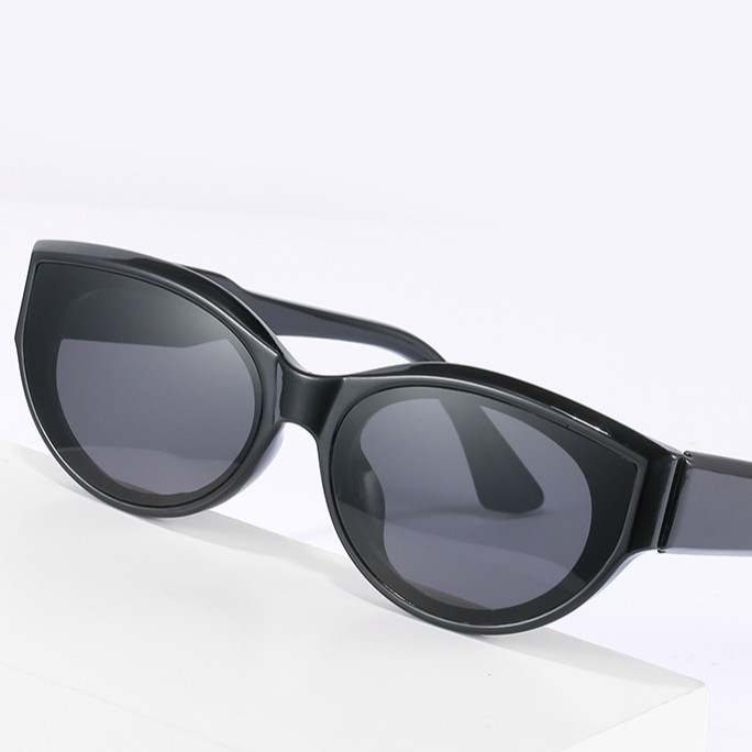 Kính mát thời trang khung nhựa cho nam &amp; nữ