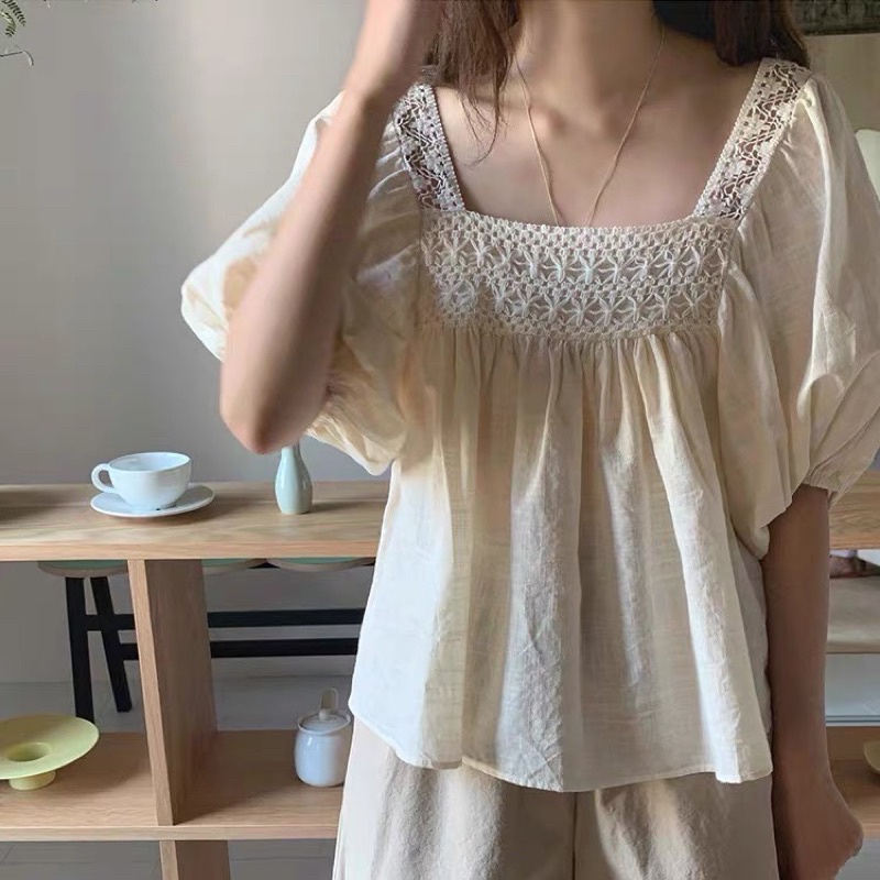 Áo sơ mi ngắn tay cổ vuông