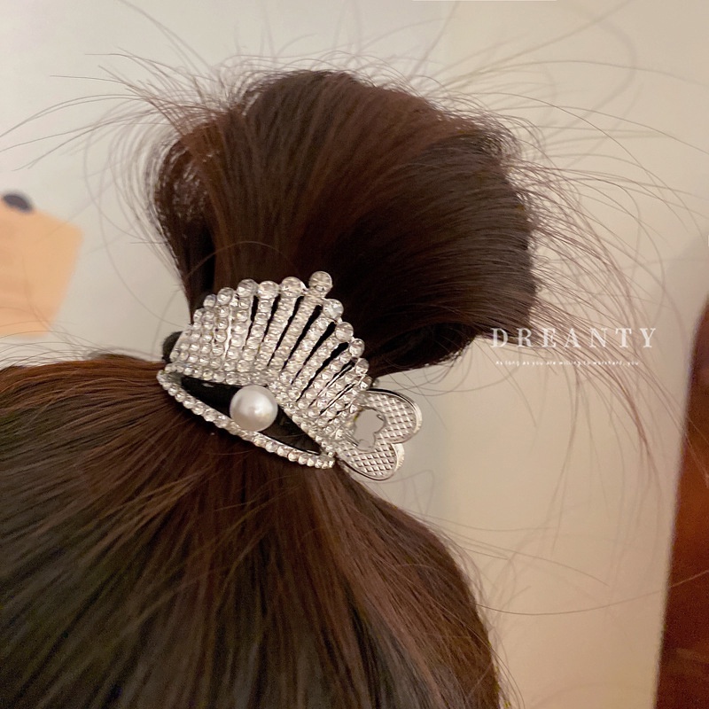 Kẹp Tóc Đuôi Ngựa Hình Vương Miện Bằng Kim Loại Đính Hạt Ngọc Trai Thời Trang