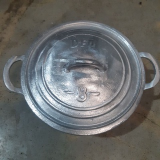 Nồi gang số 8 đúc thủ công (đường kính 20cm)