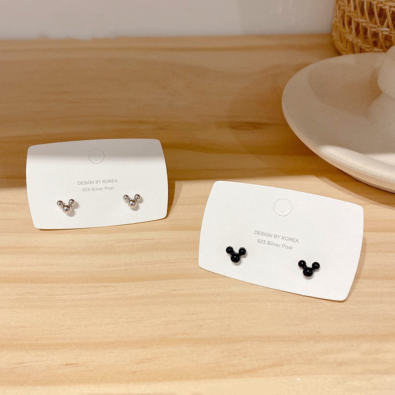 Bông tai trái tim cá tính- phong cách thời thượng cho giới trẻ