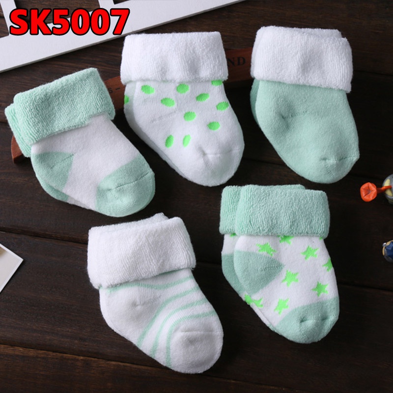 Set 5 đôi vớ cotton mềm mại dành cho trẻ sơ sinh 0-12 tháng