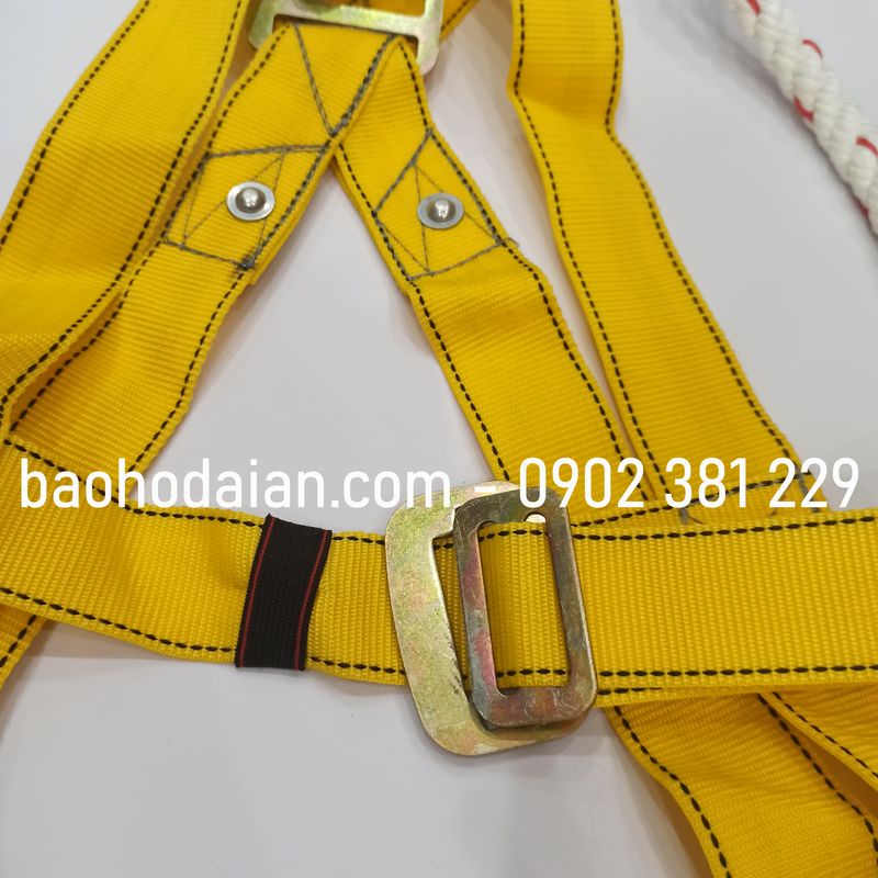 Dây đai an toàn toàn thân 1 móc lớn dây thừng D06 - hình thật