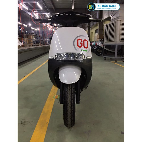 Xe ga 50cc Gogo Vmotor màu vàng mới nhất