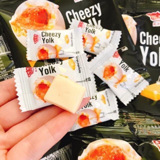 Combo 10 Gói Kẹo Trứng Muối Cheezy Yolk 12g (gói 5 viên)