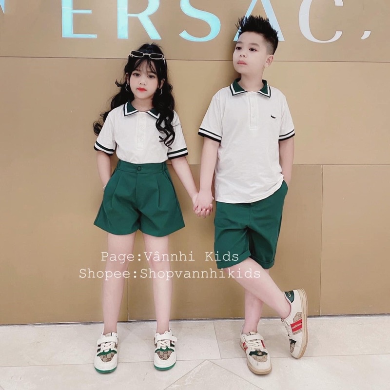 Set áo cá sấu quần kaki xanh lá cho bé