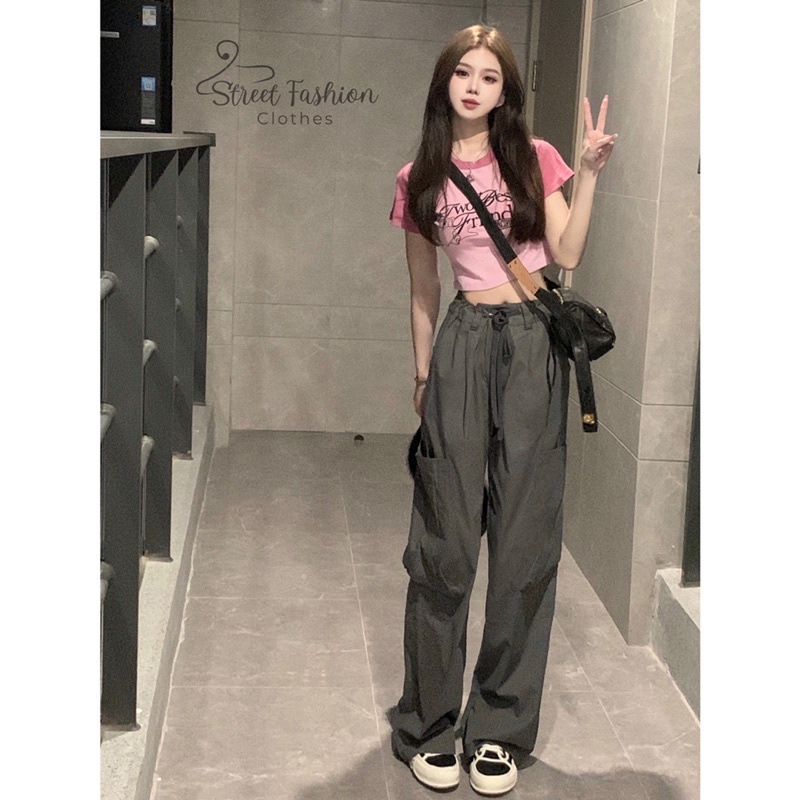 Set áo thun croptop mix quần cạp cao túi hộp ống rộng kèm dây belt cá tính