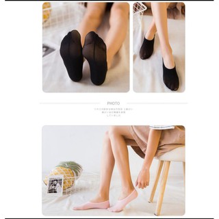 Vớ tất nữ mang cùng giày lười