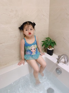 Đồ bơi bé gái