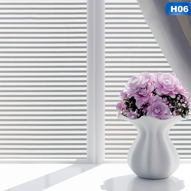 Tấm phim dán cửa sổ nhà tắm dạng tự dán họa tiết hoa xinh xắn cỡ 45x100cm