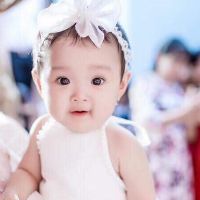 Đầm công chúa xòe trắng