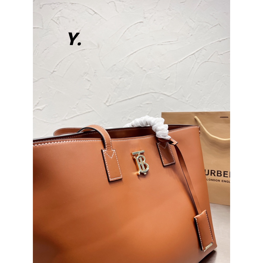 Burberry / burberry Túi Mua Sắm Cỡ Lớn Phong Cách Đơn Giản / Thời Trang Và Giải Trí / Xu Hướng Bùng Nổ