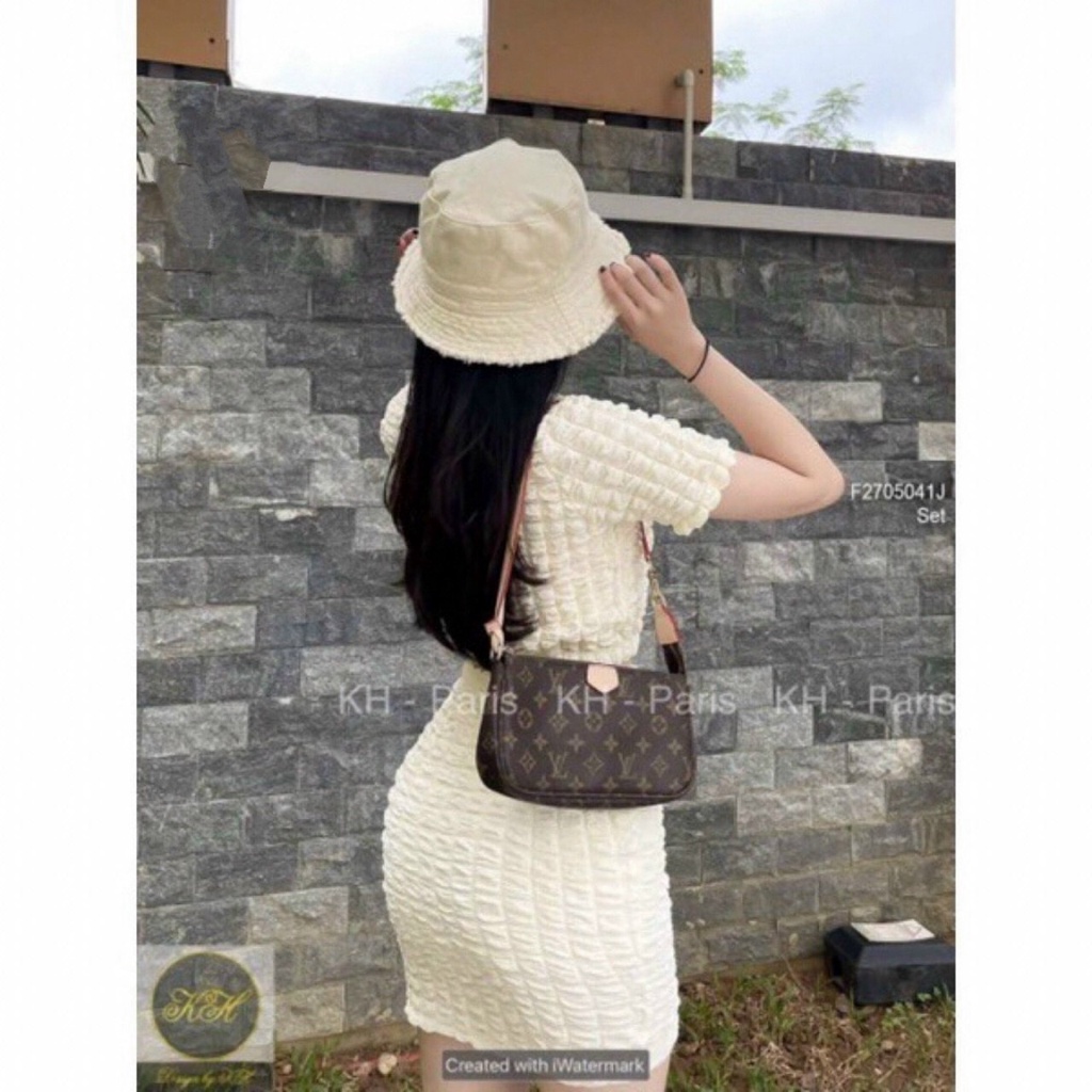 Set Áo Croptop Tay Ngắn - Chân Váy A Có Lót Trong Chất Xốp