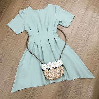 Đầm mint xòe xếp li