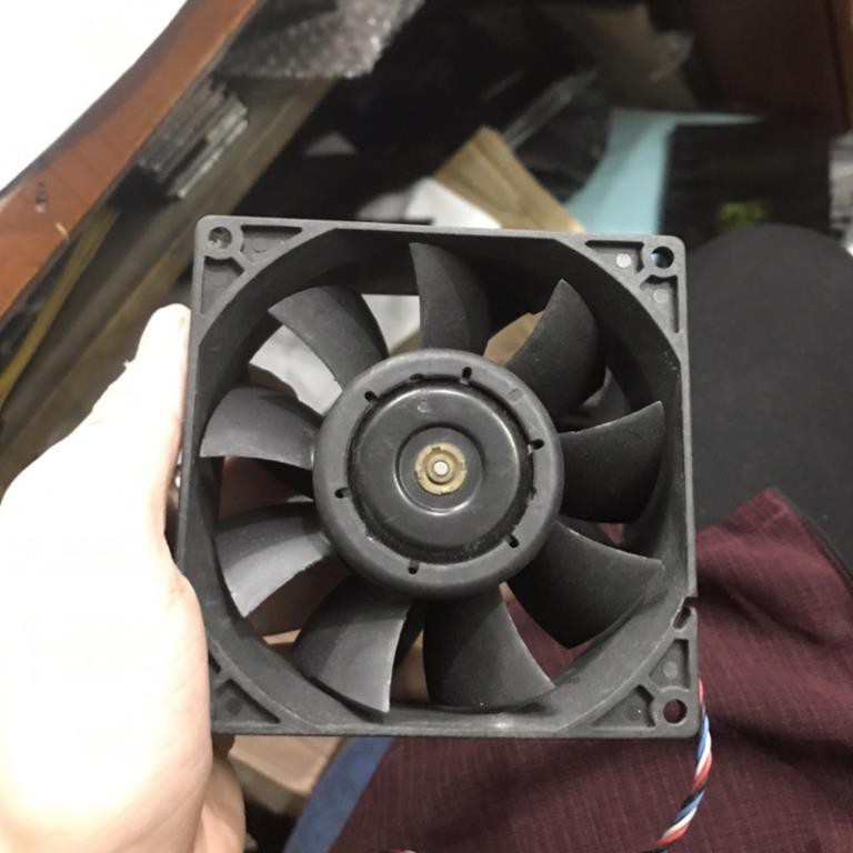 Fan Delta 12V 9cm 2.5A công suất cực lớn hút thổi rất mạnh