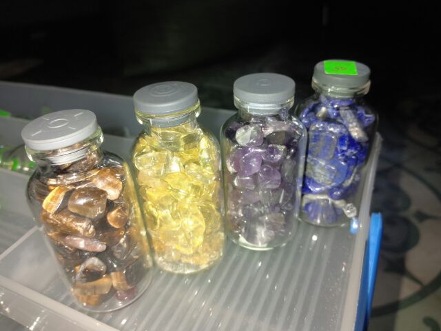 Chai đá  phong thủy trang trí ib chọn màu | BigBuy360 - bigbuy360.vn