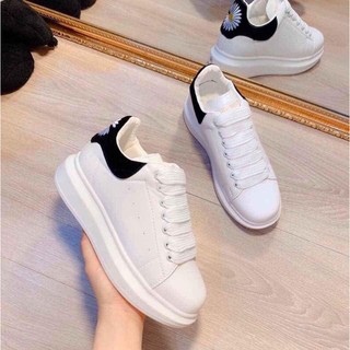 Giày thể thao nữ hoa cúc độn đế