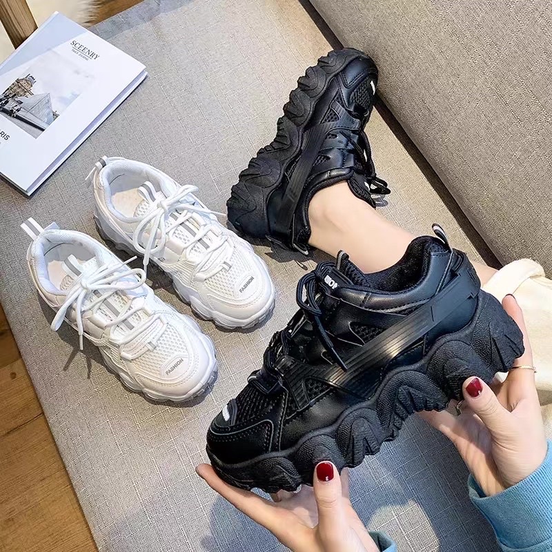 Giày Thể thao nữ đế độn đế hình lưỡi cưa