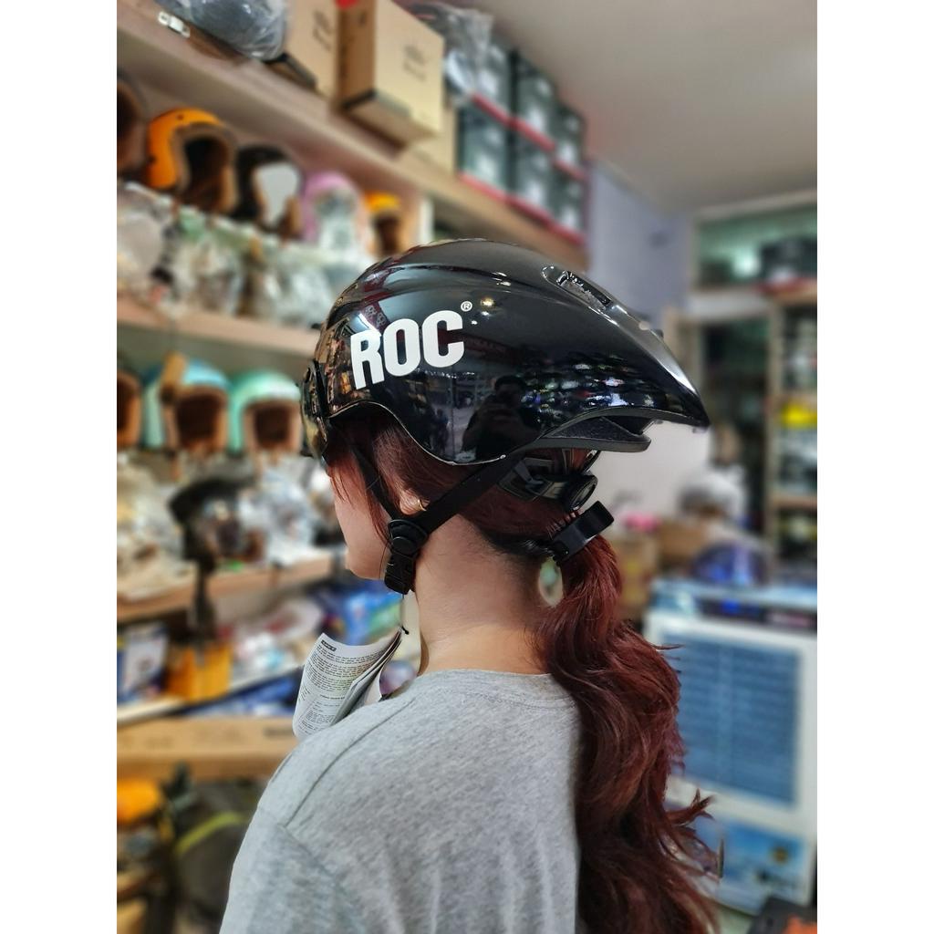 Nón thể thao ROC R16 màu đen bóng chữ trắng siêu đẹp