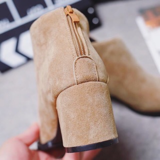 Boot da lộn nâu be sáng