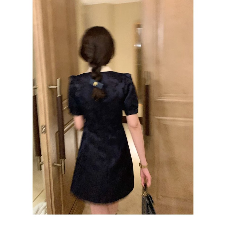 Đầm Hoa Hồng Thiết Kế Xinh Xắn Nữ Tính