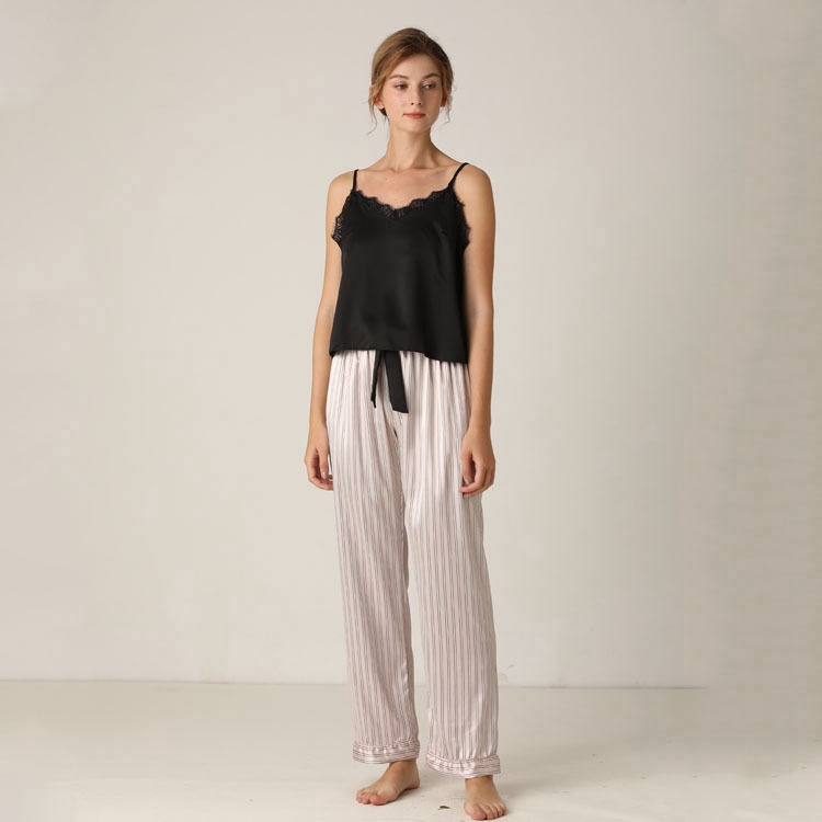 Đồ Ngủ Dáng Rộng Hoạ Tiết Kẻ Sọc Cho Phái Nữ