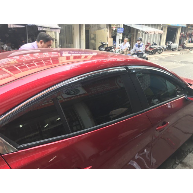 Vè mưa chỉ mạ Mazda 3 2020 - 2021, Hàng cao cấp  ( chỉ viền inox )