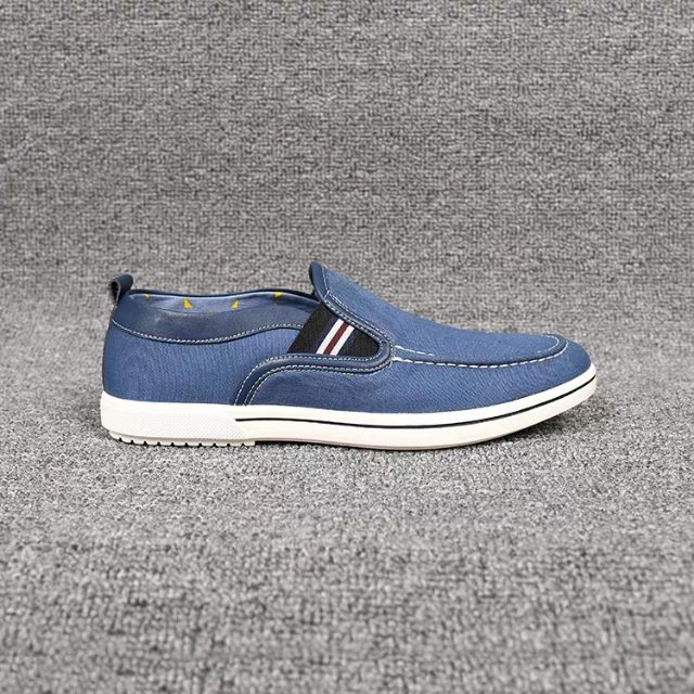 Giầy slip on năm