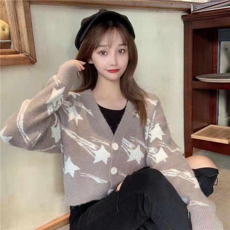 【ZHELIHANGFEI】Áo Cardigan Dệt Kim Tay Dài Cổ Chữ V Dáng Rộng Phong Cách Preppy Dễ Phối Đồ