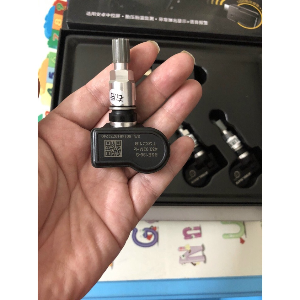 Cảm biến áp suất lốp van trong  Steelmate màn hình android