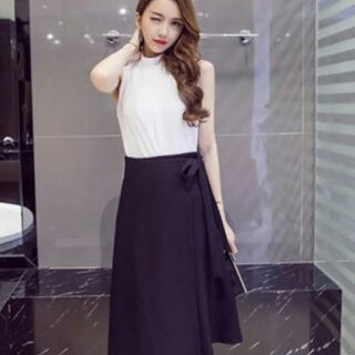 Chân  váy kiểu  đắp  xéo