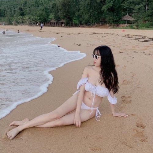 Bikini 2 mảnh tay bồng Hiền Hồ sexy KONKUN MS46