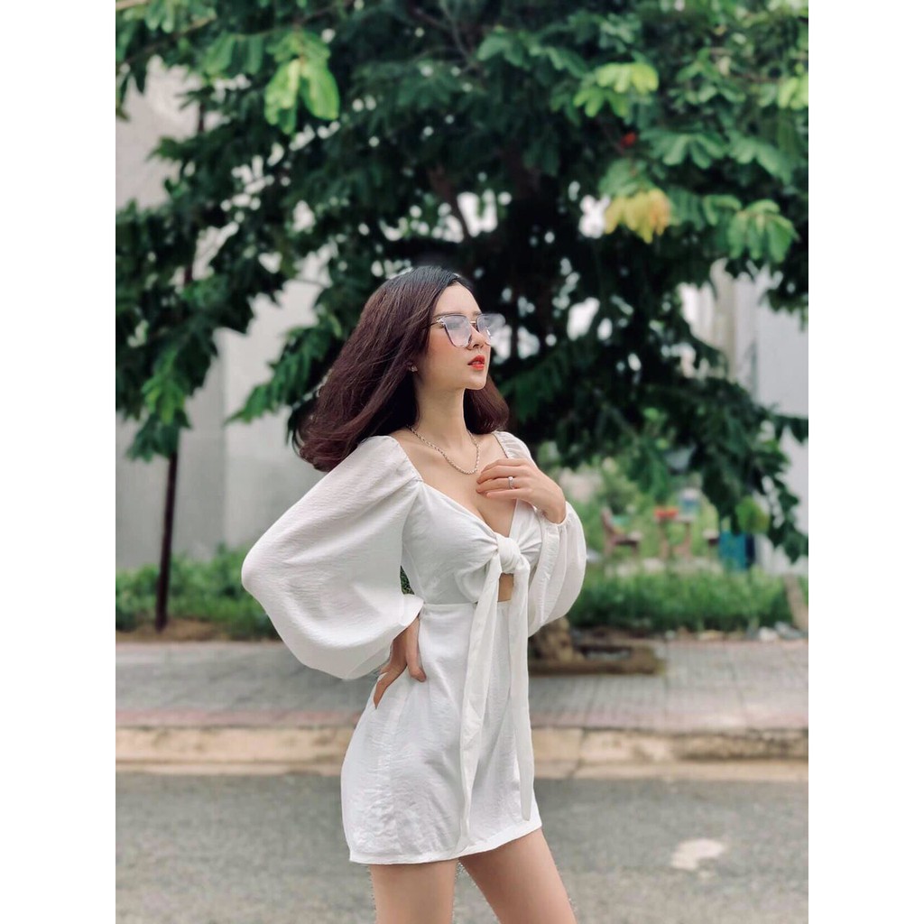 Đầm voan hở sâu lưng tay dài phối thắt nơ ngực phong cách TTSA0274