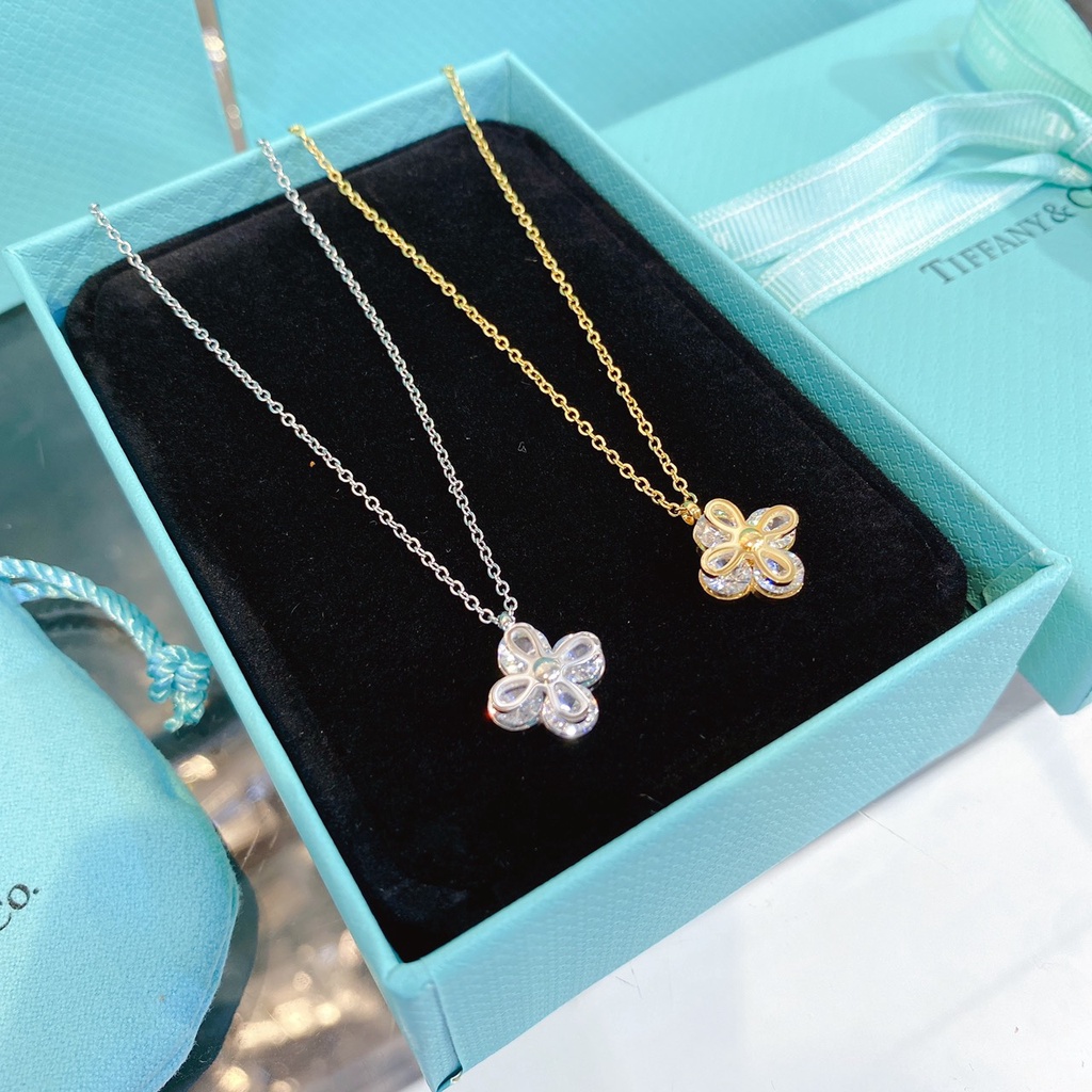 Dây chuyền nữ titan cỏ 4 lá cao cấp không hoen rỉ cực kì sang trọng và cá tính