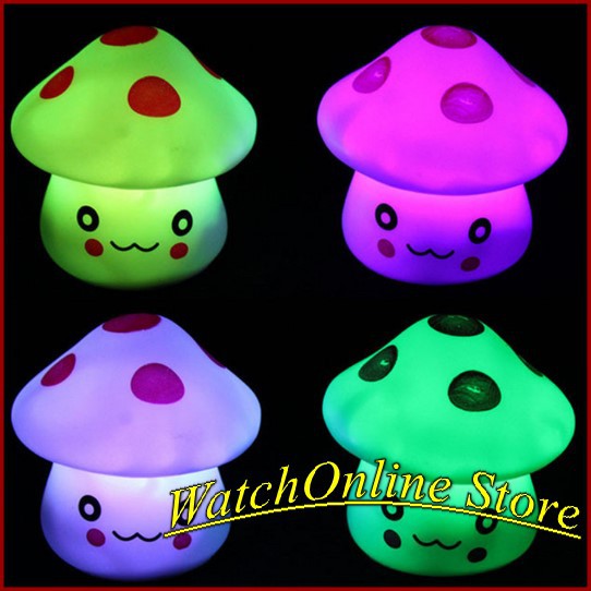 Đèn ngủ hình nấm ,Đèn Ngủ Hình Cây Nấm Lãng Mạn