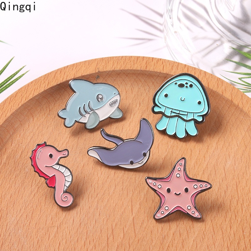 Ghim cài áo Miss Zoe hình động vật biển dễ thương