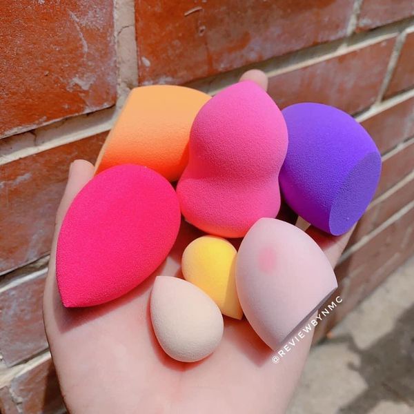 Mút trang điểm tán kem phấm