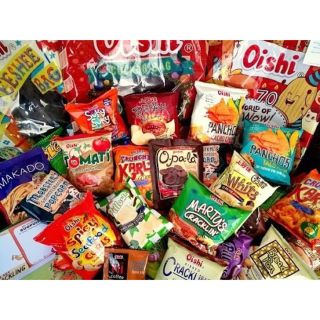 ( Vận Chuyển Siêu Tốc ) Sỉ Bao 10 Bịch x 100 Gói Snack OISHI Mix Các Loại Ngẫu Nhiên 40gr - 45gr