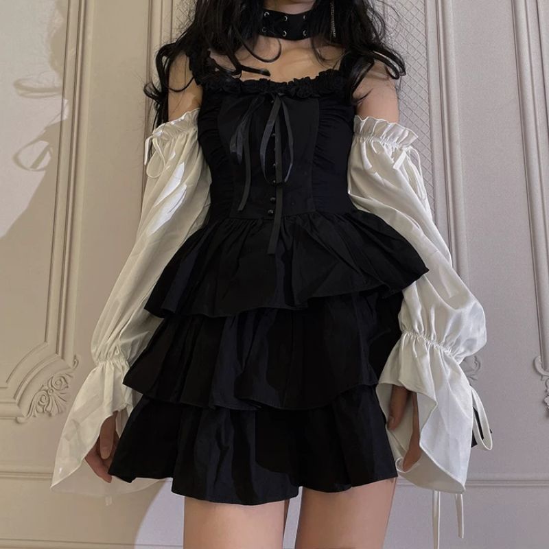 Set váy áo Gothic Lolita hai dây trễ vai thắt nơ dạng tầng ôm body dáng xòe